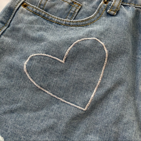 Cute Denim Short - Picture 2 of 4